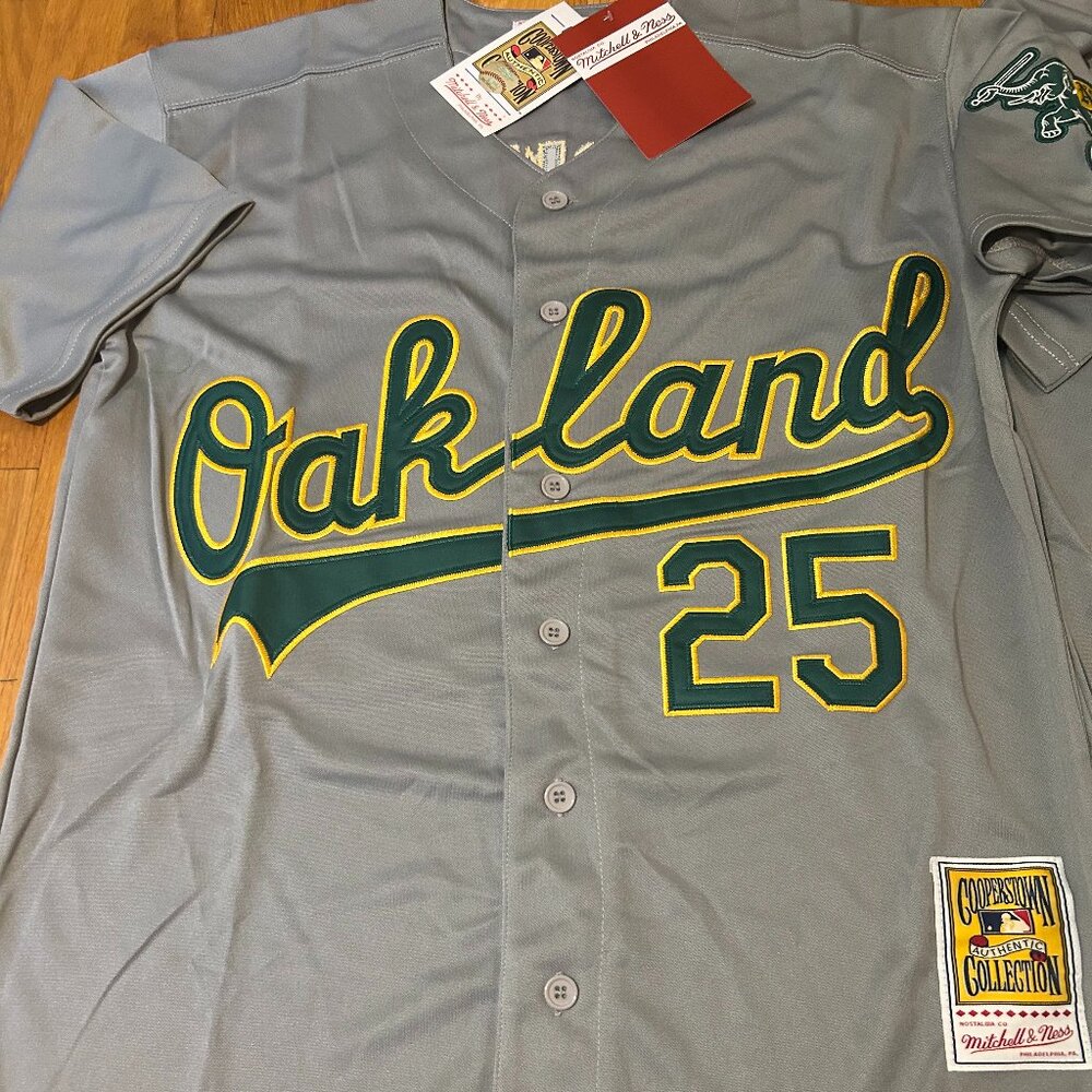 OAKLAND A's MARK McGWIRE Men's JERSEY Sz M,L,XL,2X,3X By Mitchell & Ness NWT - Picture 4 of 7